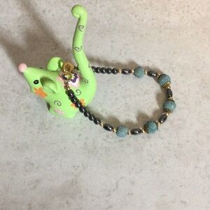 Green gray bead bracelet